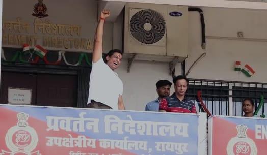 देवेंद्र, चंद्रदेव को ईडी ने तलब किया, हो रही पूछताछ