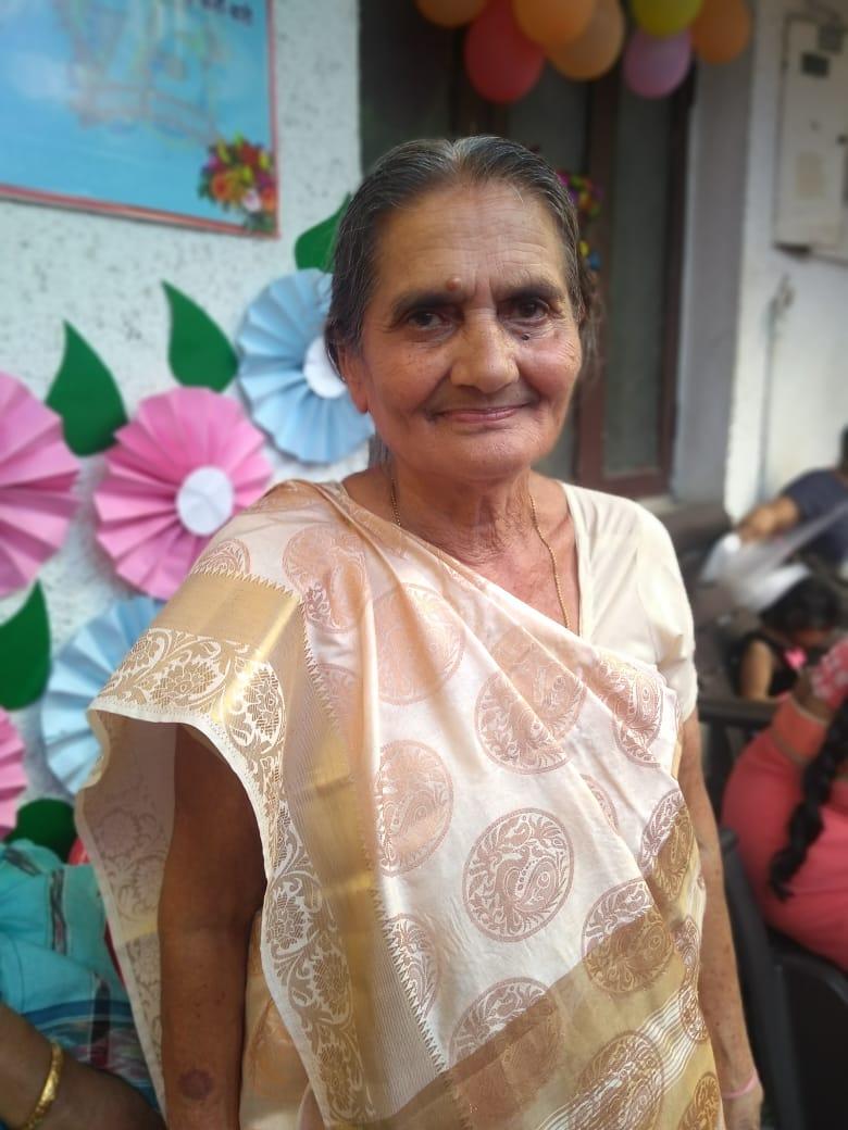 इंदु शर्मा का निधन