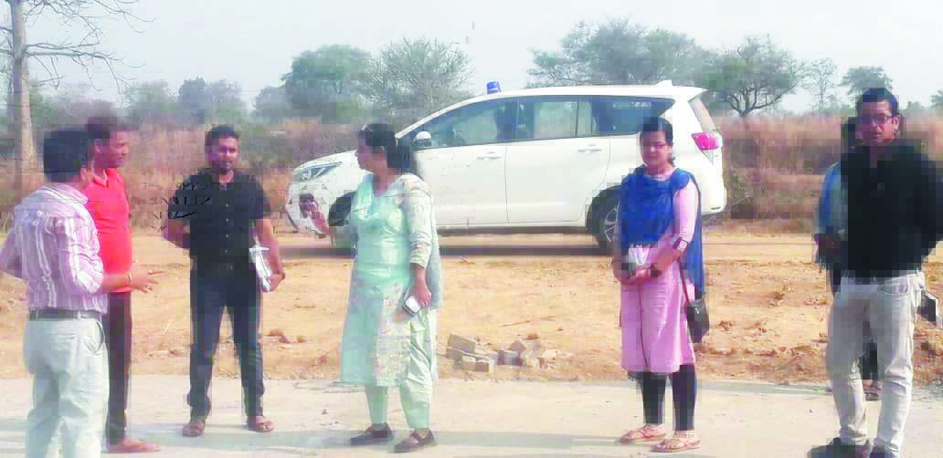 कलेक्टर ने गौठानों-स्कूल का किया निरीक्षण निर्माण कार्यों को शीघ्र पूर्ण करने के दिए निर्देश कलेक्टर ने गौठानों-स्कूल का किया निरीक्षण निर्माण कार्यों को शीघ्र पूर्ण करने के दिए निर्देश