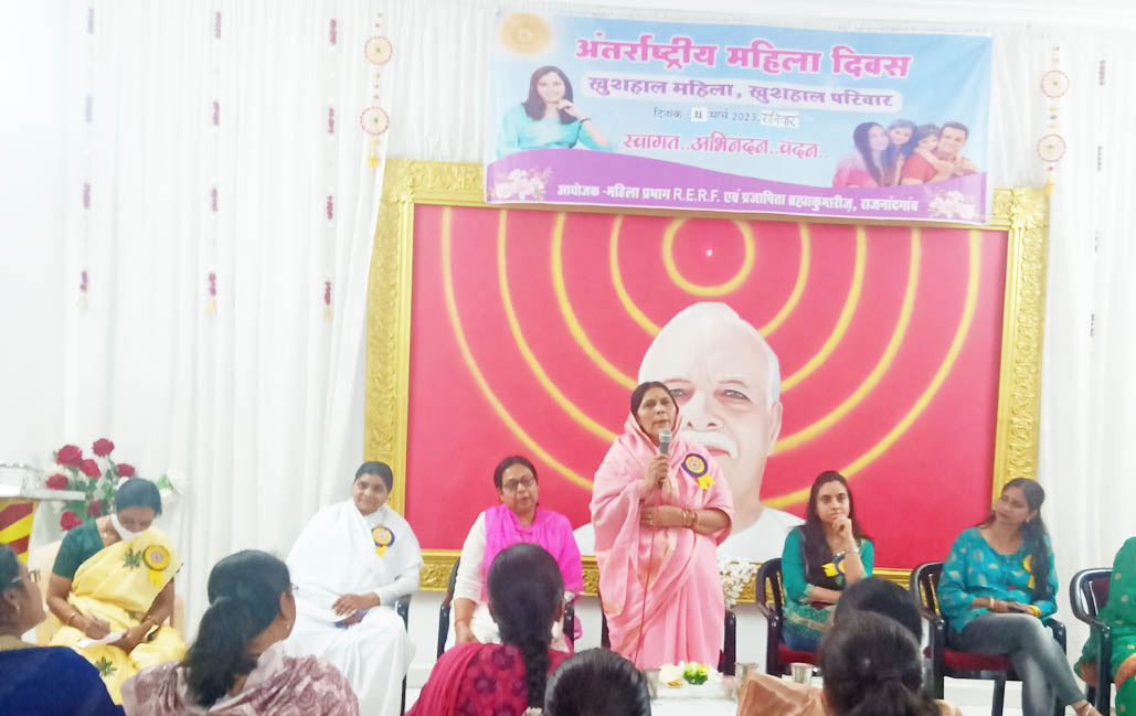 नारी कमजोर नहीं, शक्ति और ऊर्जा से ओतप्रोत है-चंद्रकली