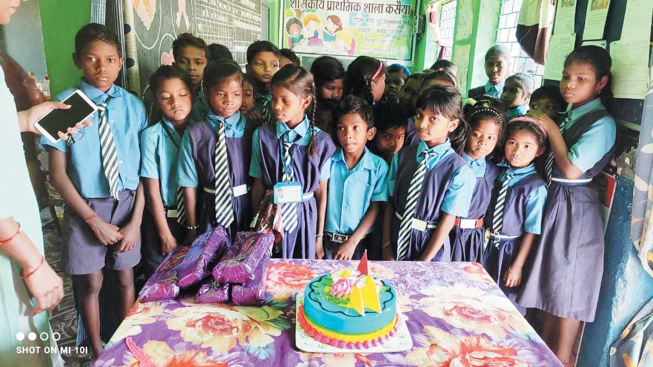 छात्रा का हुनर देख चिकित्सा अधिकारी भी कह उठे-वाह