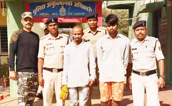 चेकपोस्ट में तैनात परिवहन कर्मी को कुचला, दो आरोपी गिरफ्तार