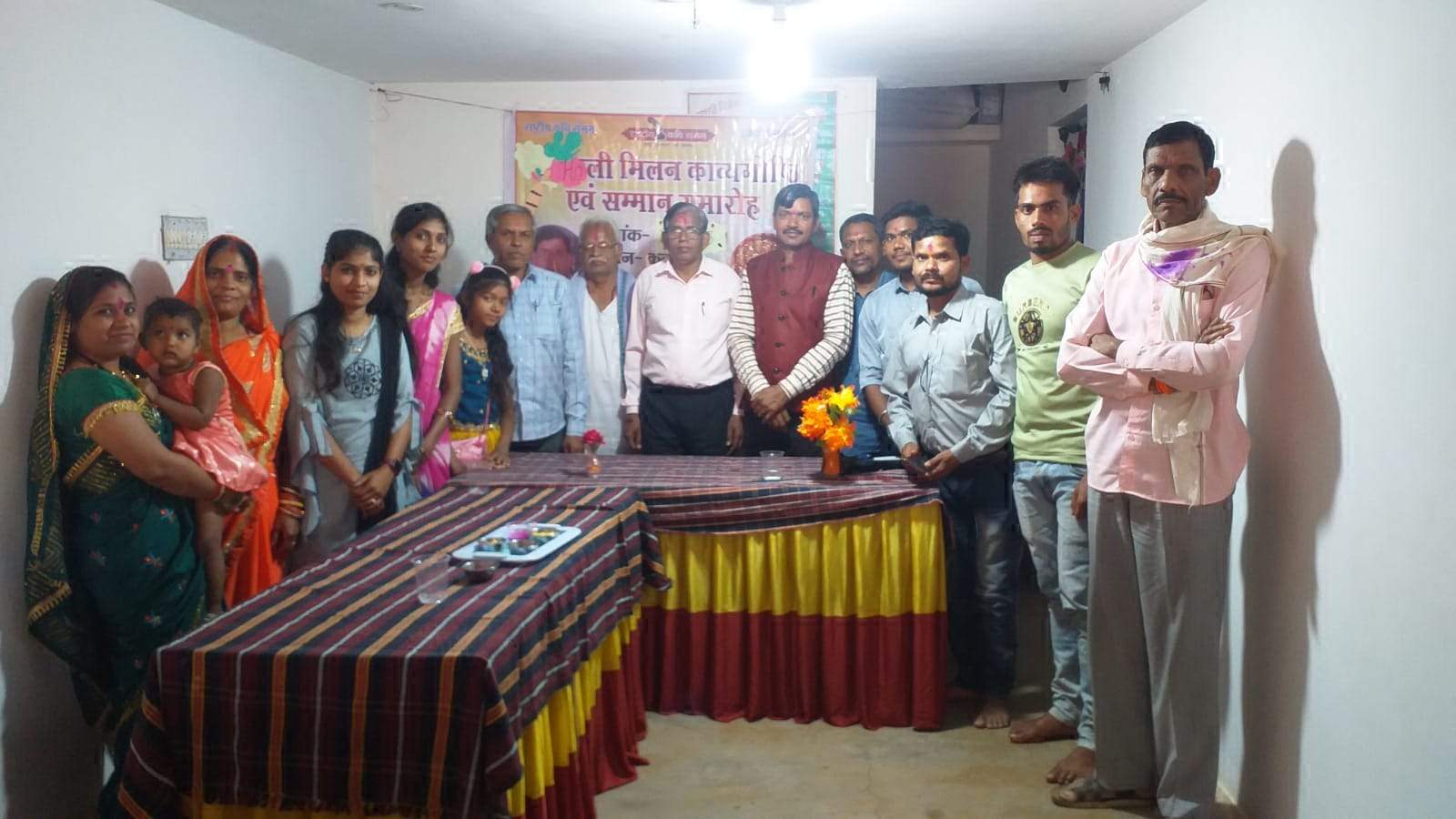 कुकरेल में कवियों का होली मिलन