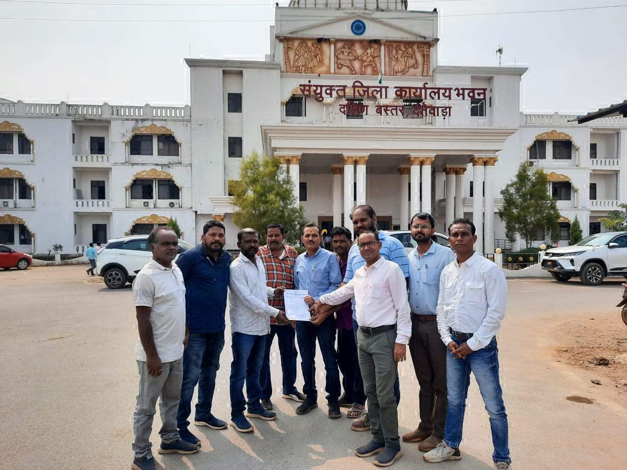 रेत के अभाव में निर्माण कार्य में हो रही परेशानी रेत के अभाव में निर्माण कार्य में हो रही परेशानी