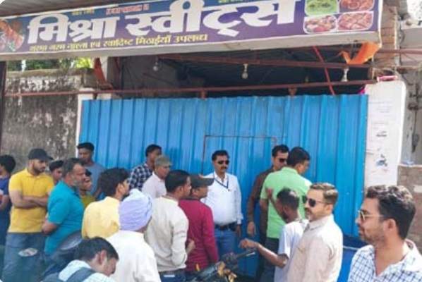 यातायात व्यवस्था को सुदृढ़ बनाने आधा दर्जन से अधिक दुकानें सील