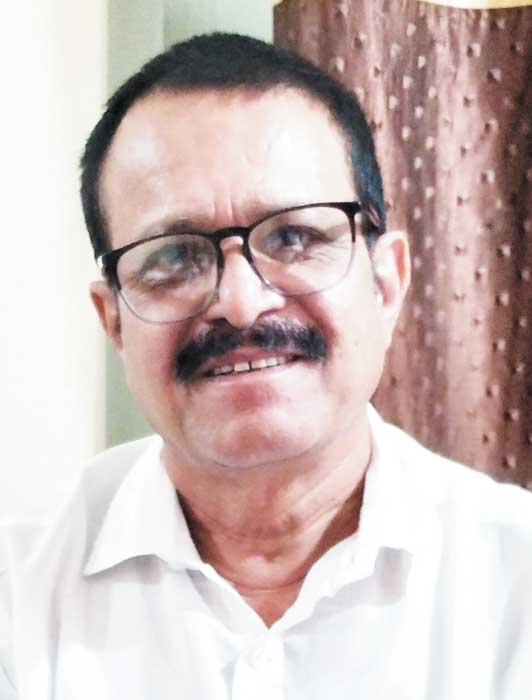 नये बीईओ मिश्रा ने पदभार संभाला नये बीईओ मिश्रा ने पदभार संभाला