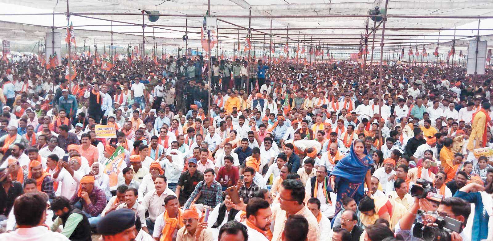 शिवरतन के नेतृत्व में 4 हजार लोग पहुँचे विस घेराव करने