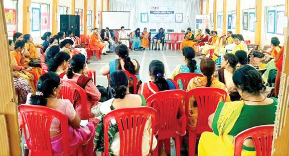 कपड़ों-संस्कार के नाम पर हो रहे भेदभाव से ऊपर उठना होगा