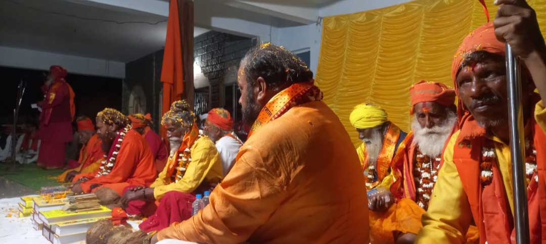 हमें आपस में बांटने वाले कभी हमारे हितैषी नहीं हो सकते- महामंडलेश्वर सर्वेश्वर दास हमें आपस में बांटने वाले कभी हमारे हितैषी नहीं हो सकते- महामंडलेश्वर सर्वेश्वर दास