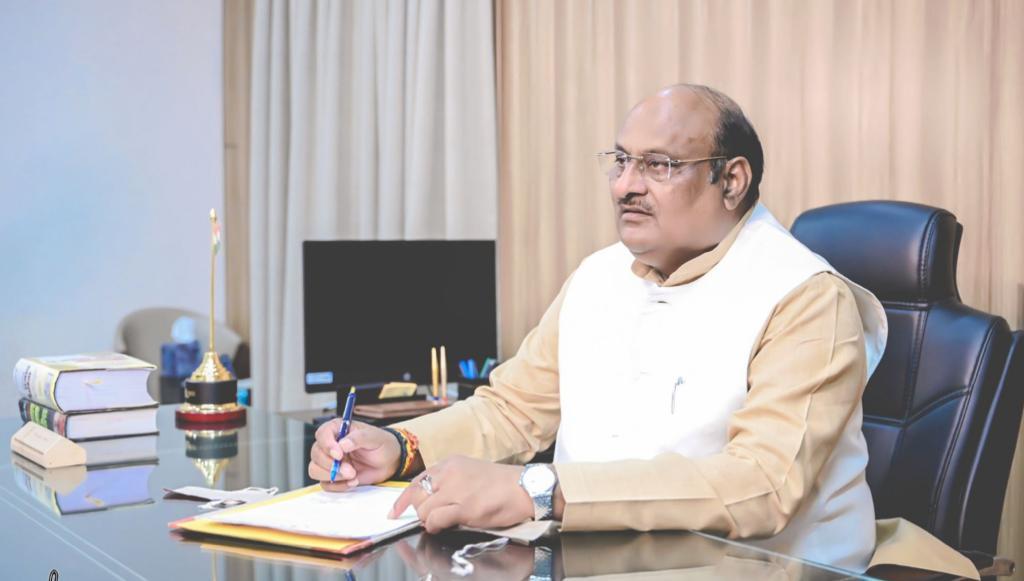 राजस्व मंत्री ने गेवरा रोड रेलवे स्टेशन से सभी यात्री गाडिय़ों का नियमित परिचालन बहाल करने रेल मंत्री को लिखा पत्र राजस्व मंत्री ने गेवरा रोड रेलवे स्टेशन से सभी यात्री गाडिय़ों का नियमित परिचालन बहाल करने रेल मंत्री को लिखा पत्र