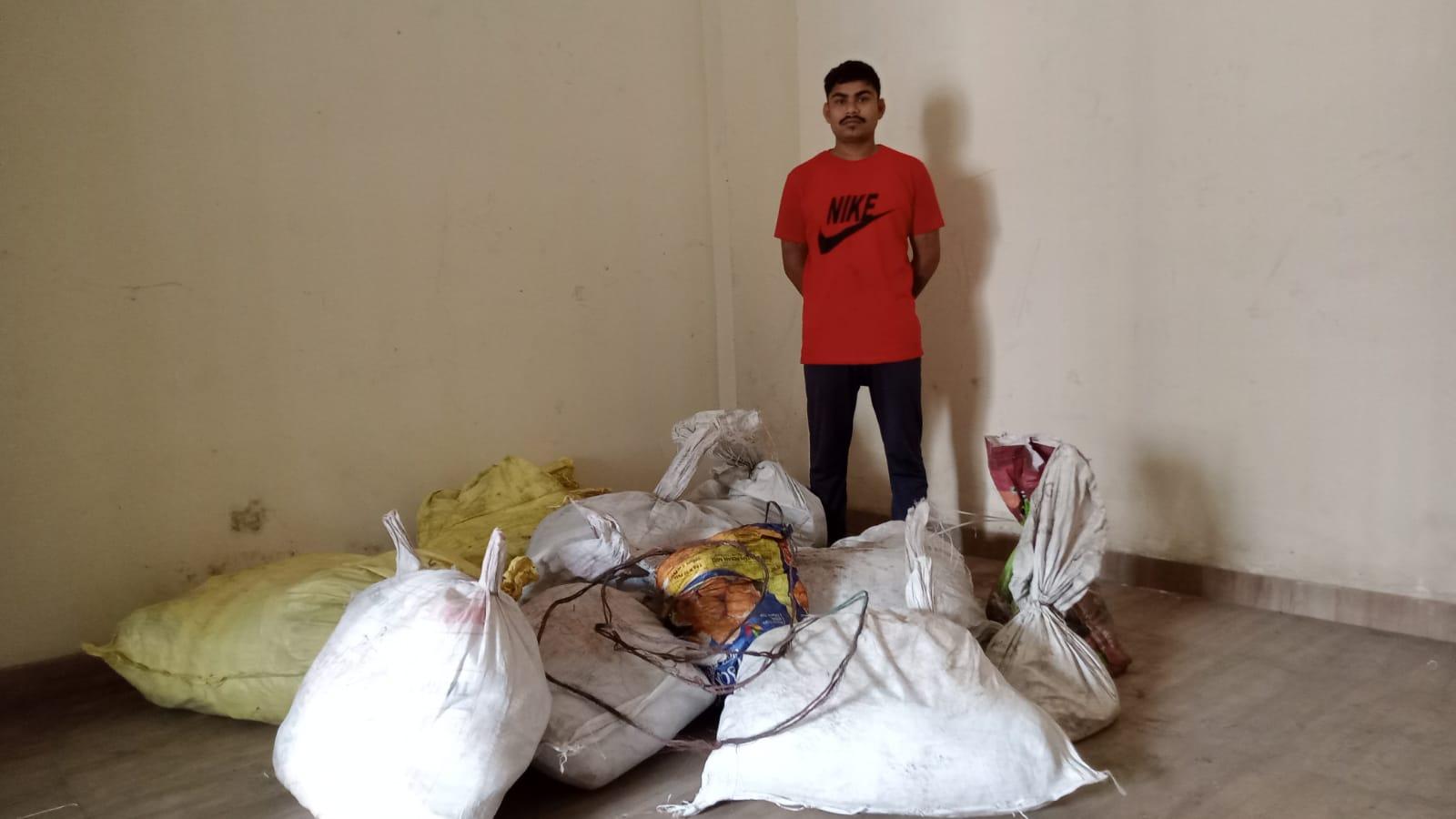 सवा 4 लाख के तांबे पीतल के बर्तनों के साथ एक गिरफ्तार