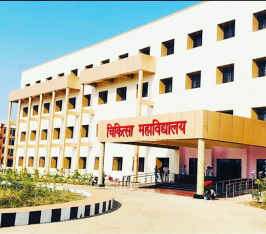 प्रसूति महिलाओं की 250 की थाली से 60 रु का ड्रायफूड गायब प्रसूति महिलाओं की 250 की थाली से 60 रु का ड्रायफूड गायब