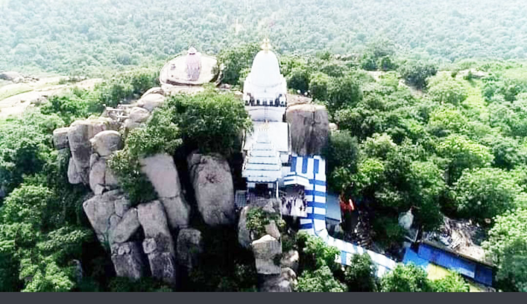 देवी मंदिरों में ज्योति प्रज्जवलित, 9 दिनों तक लगेगा मेला देवी मंदिरों में ज्योति प्रज्जवलित, 9 दिनों तक लगेगा मेला
