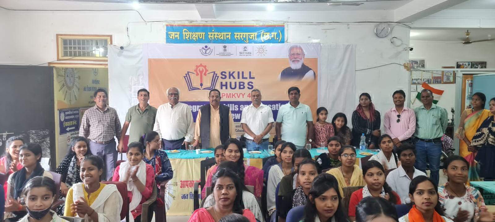 कौशल विकास से हमें न सिर्फ किताबी ज्ञान मिलता है, बल्कि कुछ नया करने का हुनर भी मिलता है- महापौर