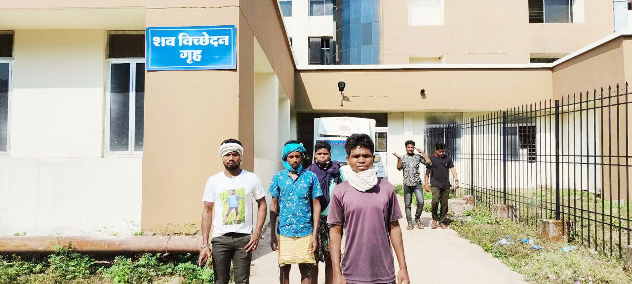 डूबने से किसान की मौत, जिला अस्पताल में नहीं किया पीएम