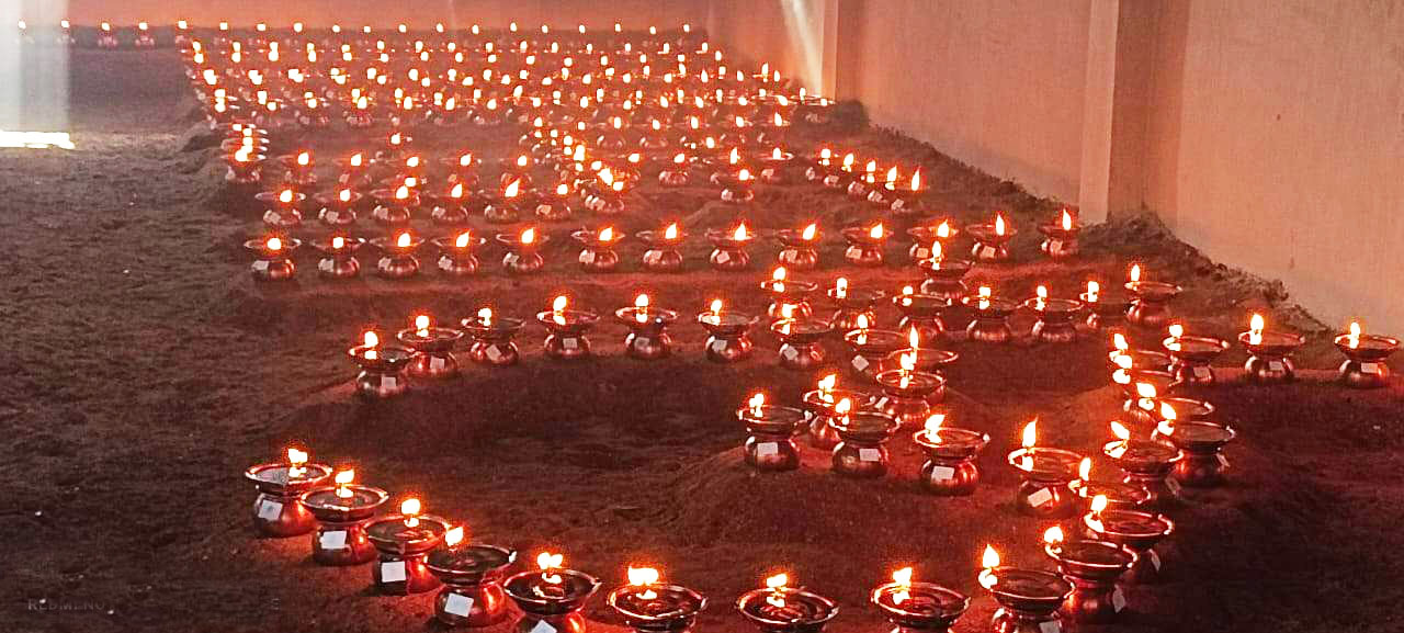 जतमई में उमड़ी भक्तों की भीड़, चैत्र नवरात्र में 374 ज्योत प्रज्ज्वलित जतमई में उमड़ी भक्तों की भीड़, चैत्र नवरात्र में 374 ज्योत प्रज्ज्वलित
