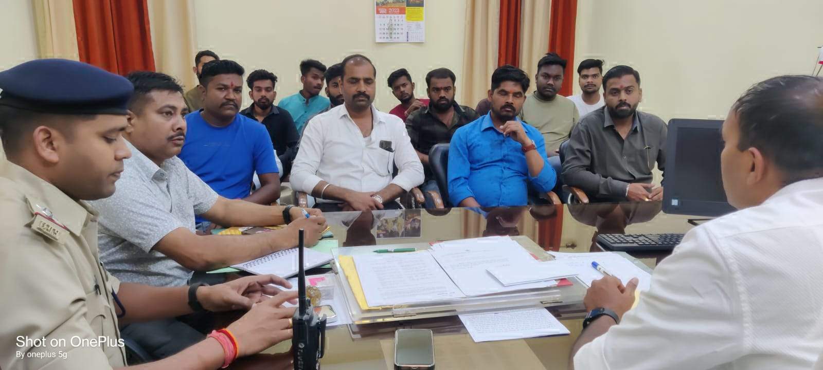 रामनवमी शोभायात्रा, कानून व्यवस्था बनाए रखने समिति व पुलिस की बैठक रामनवमी शोभायात्रा, कानून व्यवस्था बनाए रखने समिति व पुलिस की बैठक