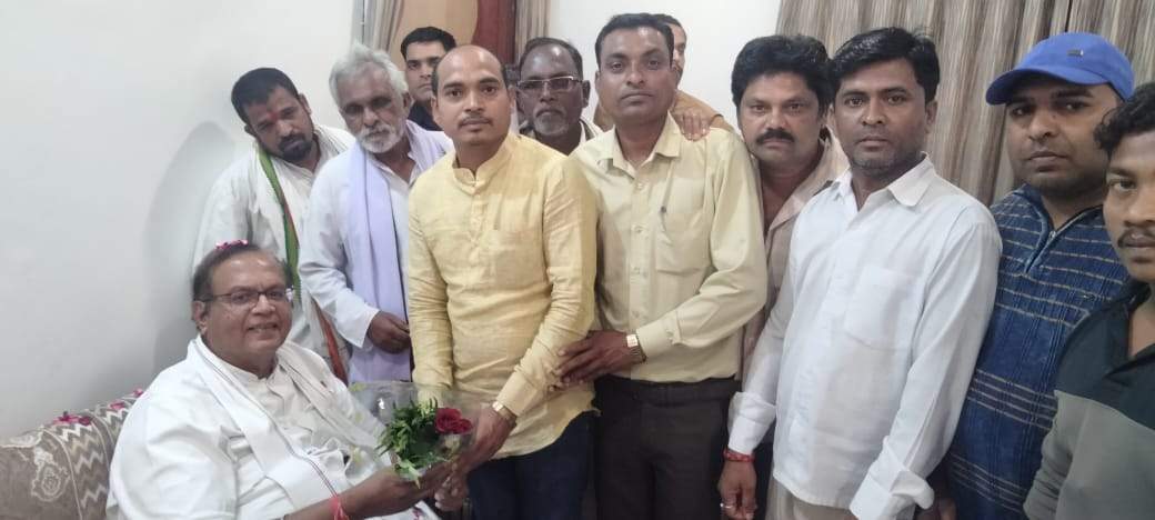 राजिम रोड रन 9 को, एथलेटिक्स संघ ने की विधायक से मुलाकात राजिम रोड रन 9 को, एथलेटिक्स संघ ने की विधायक से मुलाकात