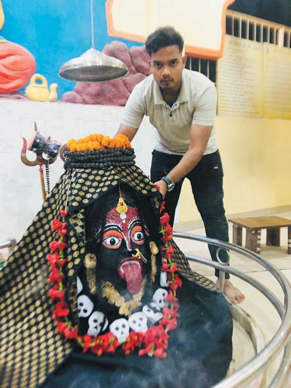 भगवान भोलेनाथ को मां काली का दिया रूप