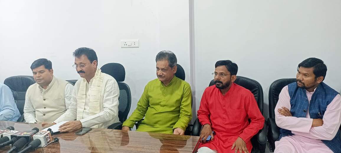 अंग्रेजी राज में जैसा था, वैसा ही आज भी दिख रहा है-चुन्नीलाल