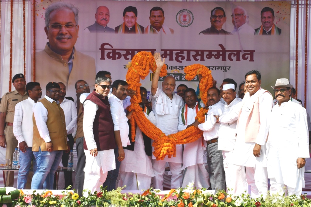 किसान महासम्मेलन में 31 करोड़ के निर्माण कार्यों का भूमिपूजन