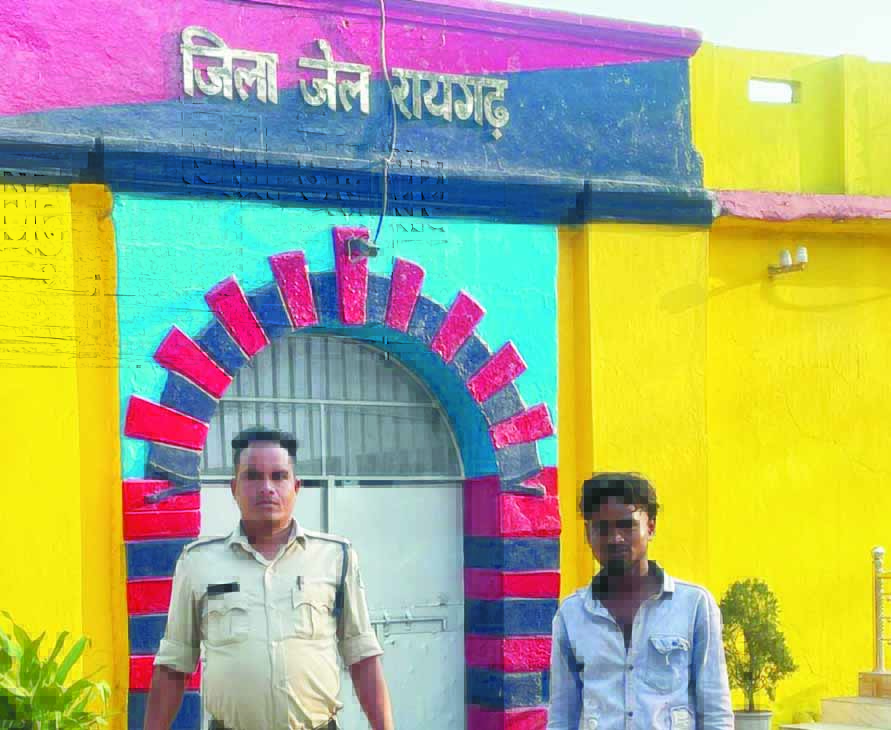 नाश्ता ठेला वाले से वसूली-मारपीट, गिरफ्तार