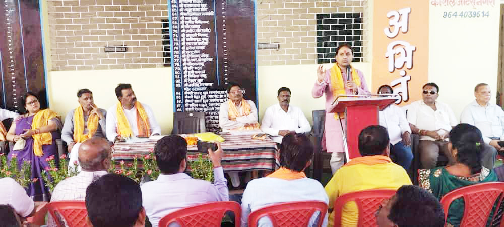 विधानसभा की बैठक में भाजपा कार्यकर्ताओं में भरा जोश