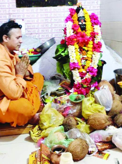 हनुमान जयंती पर मंदिरों में गूंजा जय श्रीराम, भक्तों की भीड़