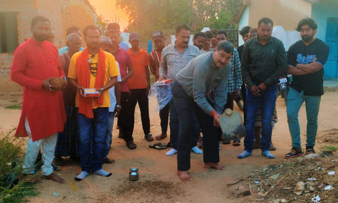 नपाध्यक्ष ने किया सीसी सडक़ निर्माण कार्य का भूमिपूजन