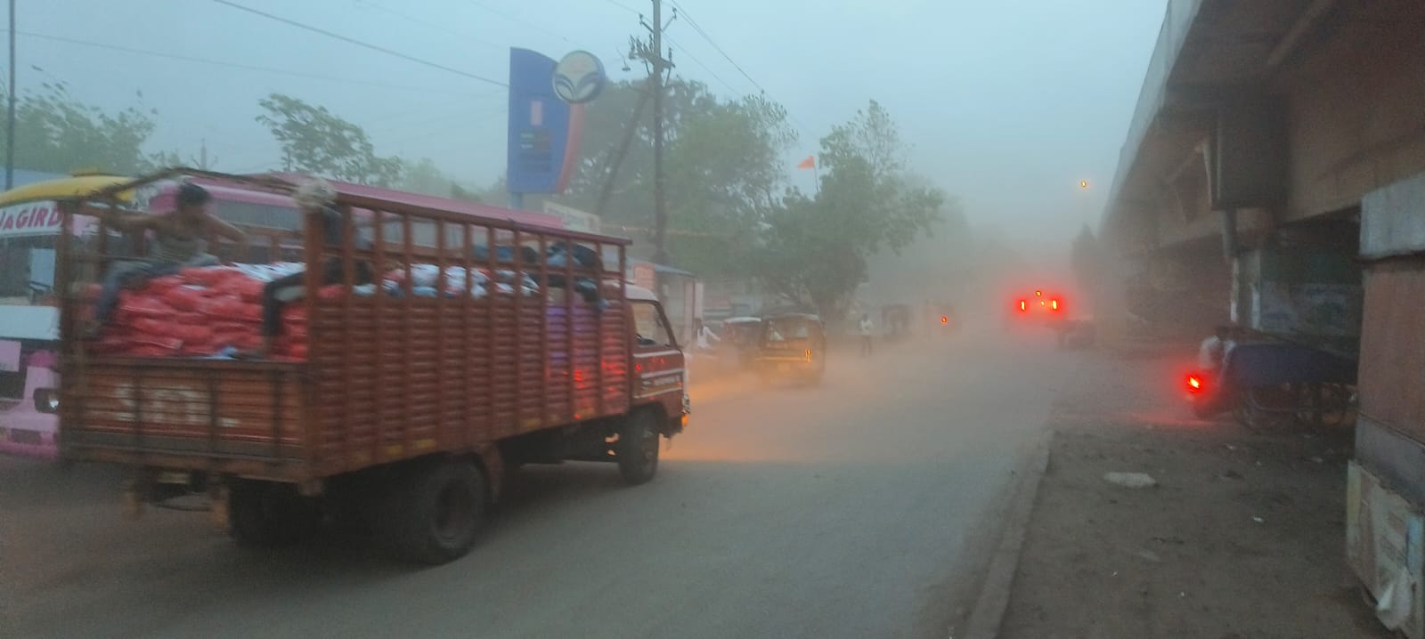 अप्रैल के पहले सप्ताह में हर दिन पड़ी बौछारें