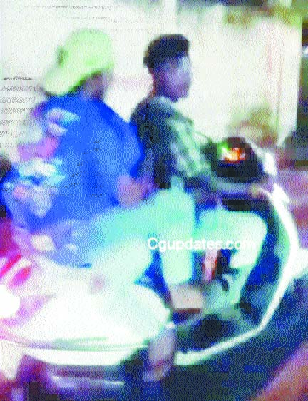 एक्टिवा में जा रहे युवक, युवती पर साढ़े 12 हजार जुर्माना