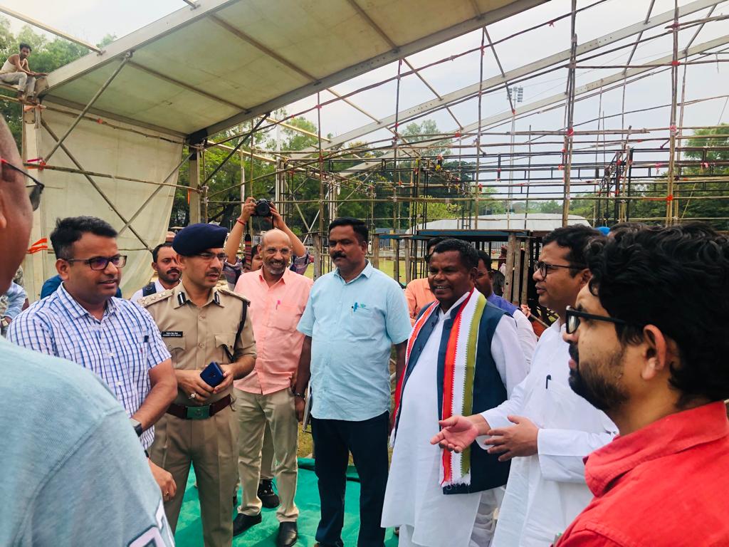 मुख्यमंत्री के बस्तर प्रवास की तैयारियों का लखमा ने लिया जायजा