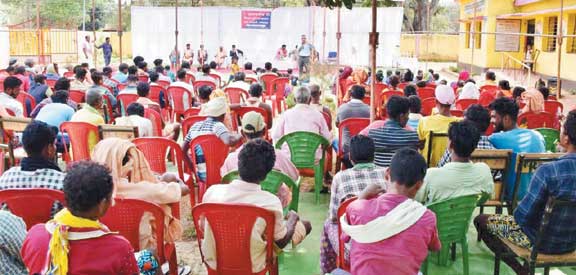 आमचो बस्तर-आमचो पुलिस के मूल-मंत्र के साथ जनदर्शन कार्यक्रम