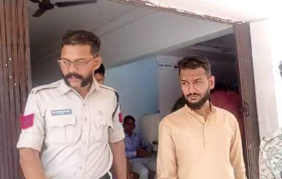 फर्जी दस्तावेजों से टेंडर हासिल करने वाला एक और आरोपी गिरफ्तार फर्जी दस्तावेजों से टेंडर हासिल करने वाला एक और आरोपी गिरफ्तार