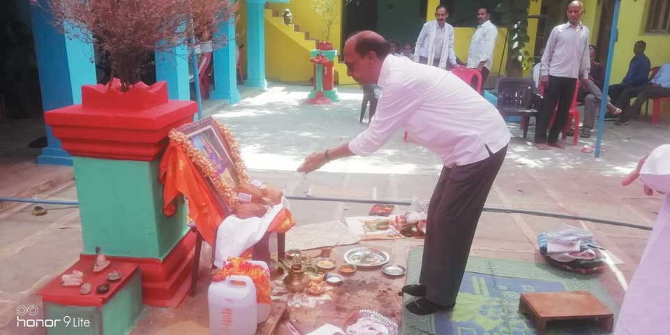  नायक परिवार के दशगात्र कार्यक्रम में शामिल हुए पूर्व विधायक