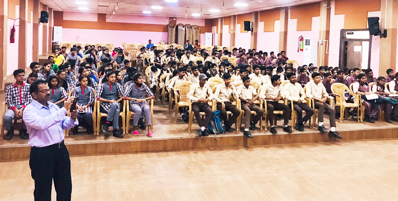 जेईई एवं नीट के लिए सेमिनार