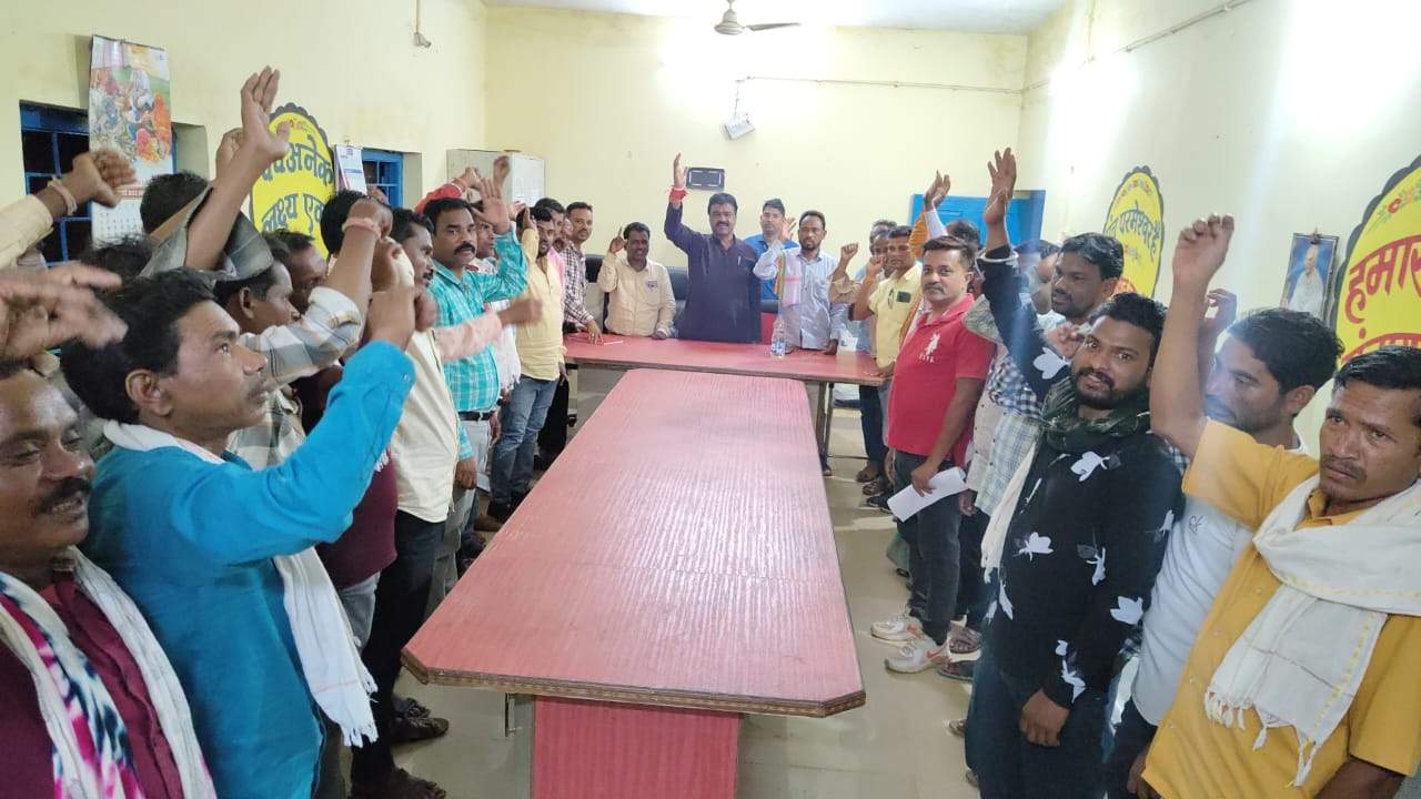 प्रियंका गांधी के कार्यक्रम ‘भरोसे का सम्मेलन’ को लेकर रेखचंद ने ली बैठक