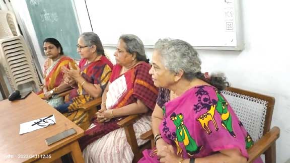 गर्ल्स कॉलेज में मना मातृत्व दिवस