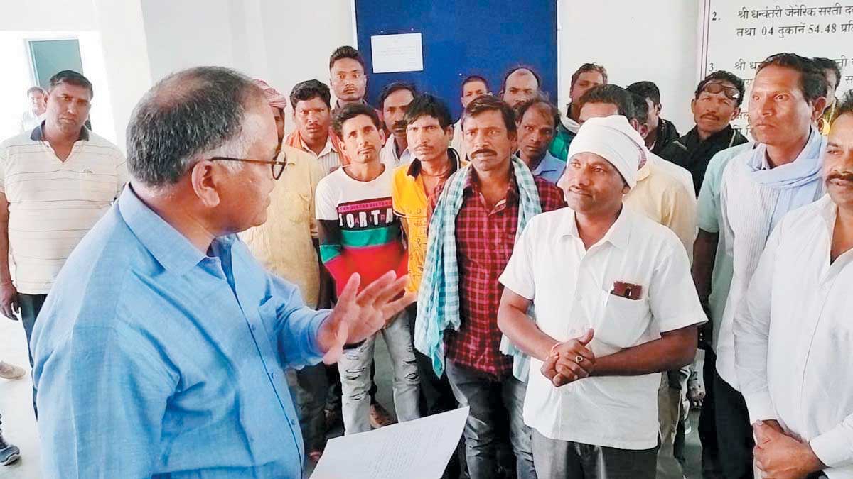 चिरमिरी के पहले वार्ड में सडक़, बिजली और पानी की किल्लत