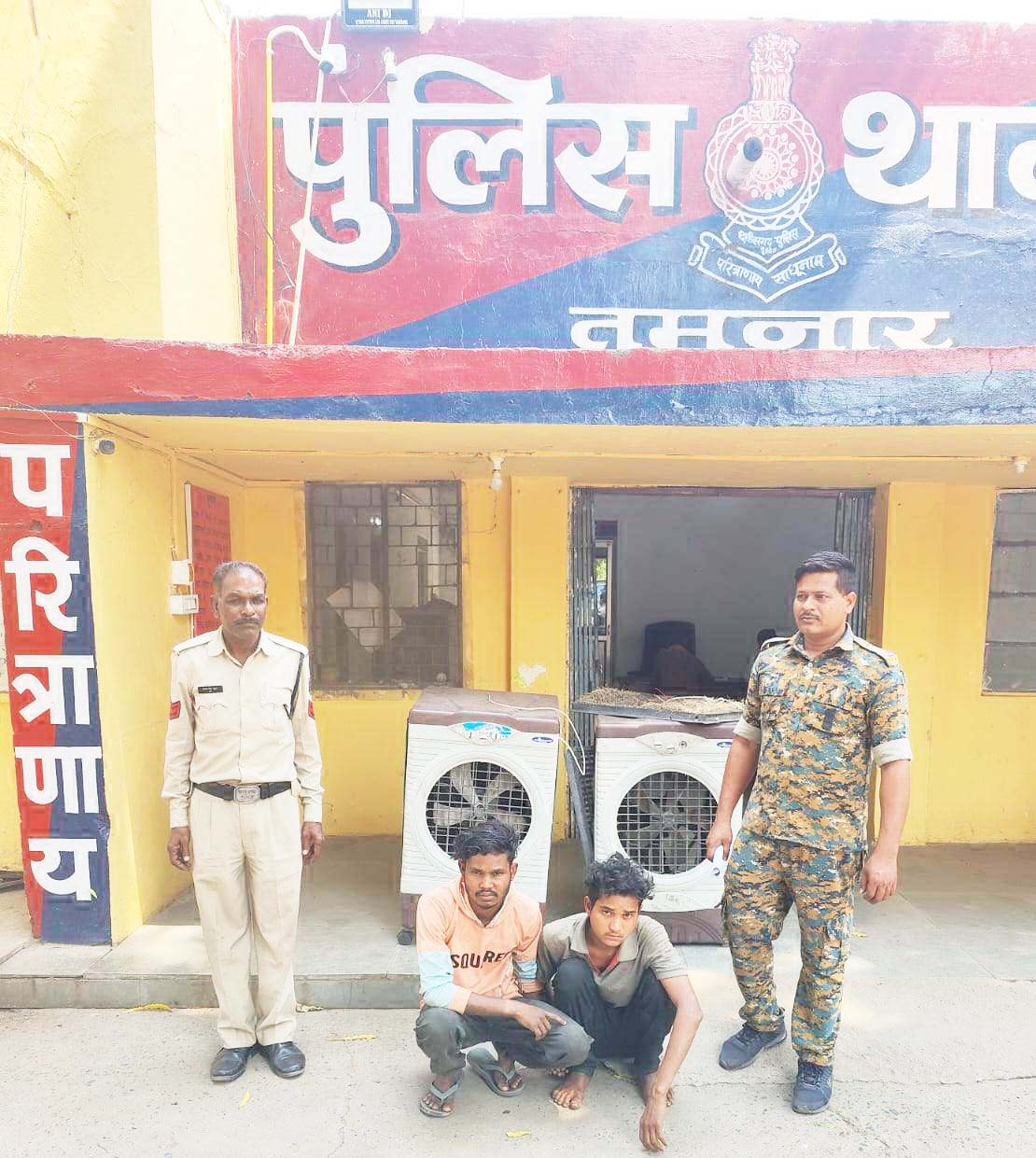 स्कूल में चोरी करने वाले 2 आरोपी चंद घंटों में गिरफ्तार 