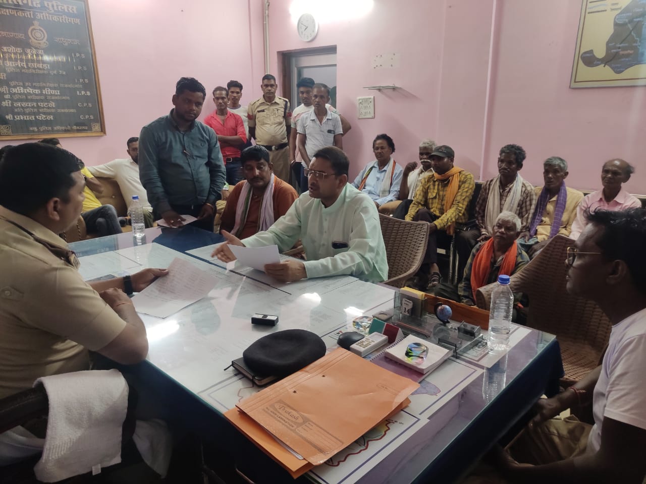 केसीसी में फर्जीवाड़ा के आरोपी प्रबंधक पर जुर्म दर्ज, बर्खास्त केसीसी में फर्जीवाड़ा के आरोपी प्रबंधक पर जुर्म दर्ज, बर्खास्त