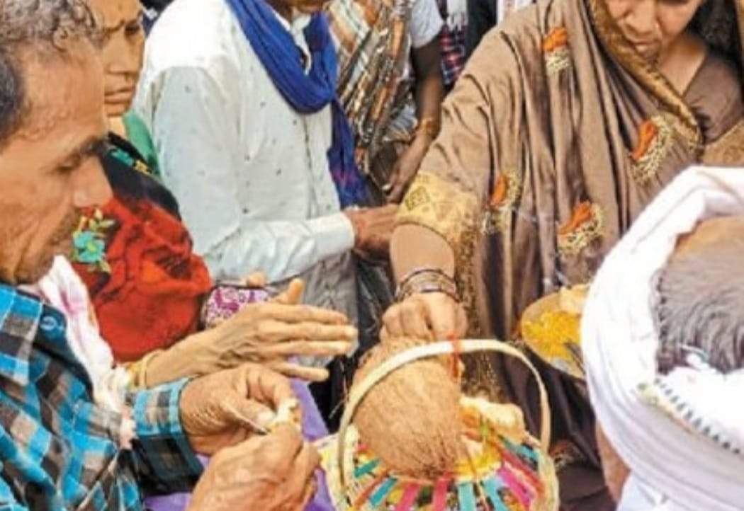 प्रशासन की कड़ी सुरक्षा के बीच भुवनेश्वर का दशगात्र  