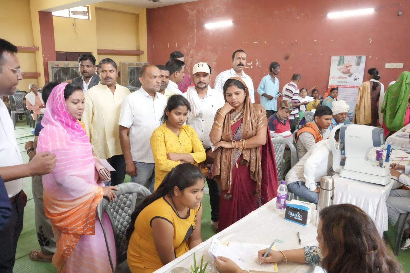 नि:शुल्क स्वास्थ्य शिविर में  312 मरीजों ने लिया लाभ