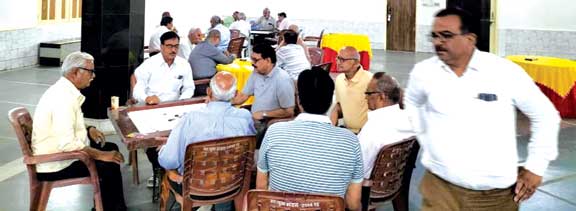 माहेश्वरी सभा ने लगाई बुजुर्गों की चौपाल