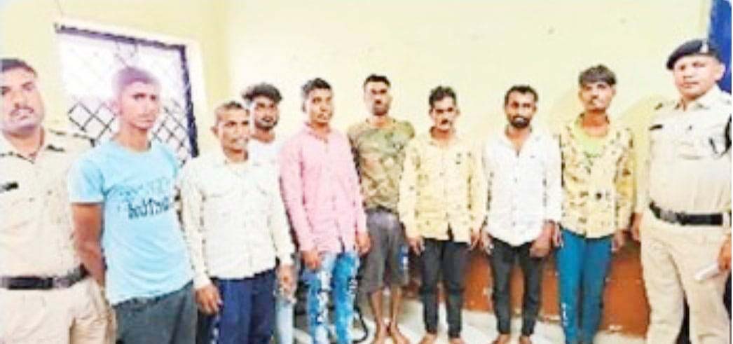 बिरनपुर में पिता-पुत्र की हत्या करने वाले 8 गिरफ्तार