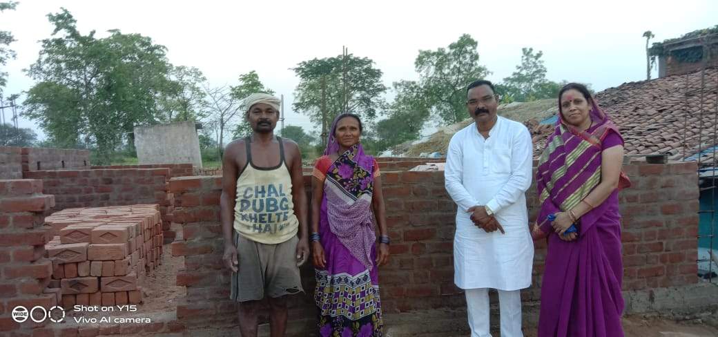 आवास पाकर हितग्राही के चेहरे खिले - अर्चना साहू