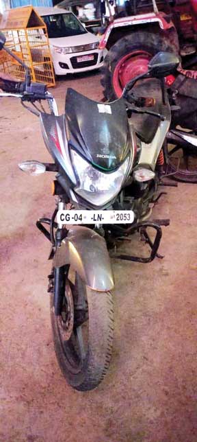 चोरी की बाइक लेकर घूम रहा आरोपी गिरफ्तार