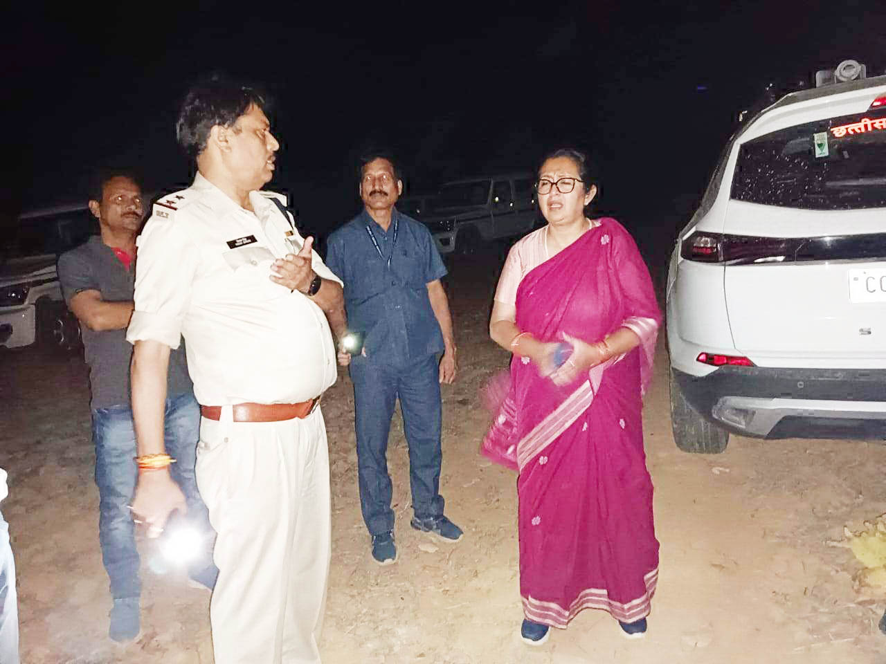 छुही खदान धंसी, 3 महिलाओं समेत 4 की मौत छुही खदान धंसी, 3 महिलाओं समेत 4 की मौत