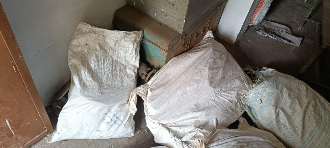 निर्माणाधीन कांप्लेक्स से ढाई लाख का कापर मटेरियल चोर और खरीदार गिरफ्तार