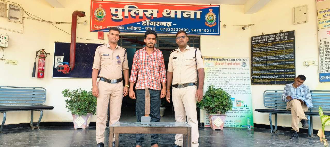 चाकू लहराने वाला आरोपी गया जेल चाकू लहराने वाला आरोपी गया जेल